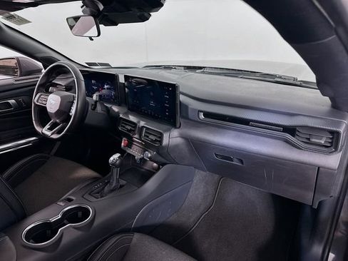 Certified 2024 Ford Mustang Coupe image 22