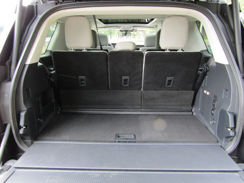 Used 2025 Ford Expedition Active AWD/4WD image 14