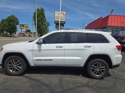 Used 2018 Jeep Grand Cherokee Limited AWD/4WD image 1