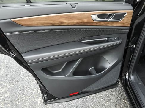 New 2026 Volkswagen Atlas SE image 32