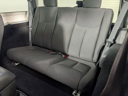 Used 2015 Jeep Wrangler Sport image 20