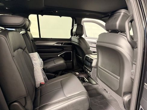 New 2026 Jeep Grand Wagoneer Limited image 36