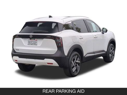 Used 2026 Nissan Kicks SV w/ SV Premium Package FWD image 9