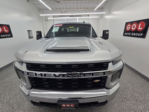 Used 2023 Chevrolet Silverado 2500 LT w/ Convenience Package image 3