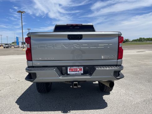 Used 2024 Chevrolet Silverado 2500 High Country w/ High Country Premium Package image 5