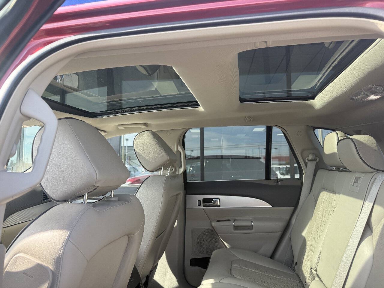 Used 2013 Lincoln MKX AWD image 12