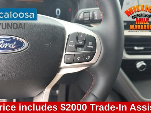Used 2026 Ford Explorer Active RWD image 18