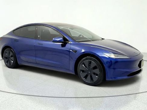 Used 2026 Tesla Model 3 RWD image 1