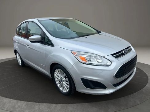 Used 2017 Ford C-MAX SE w/ Equipment Group 202A image 3