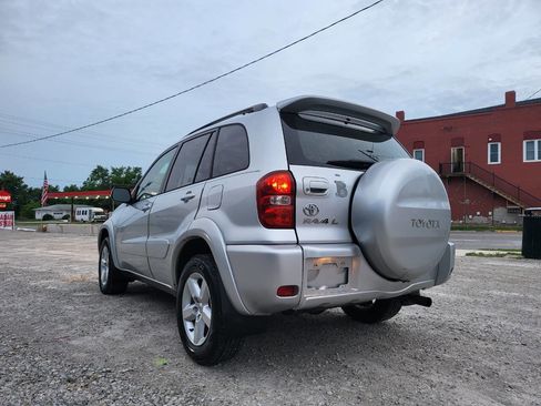 Used 2005 Toyota RAV4 4WD image 3