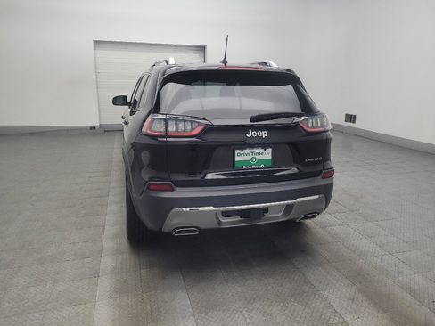 Used 2019 Jeep Cherokee Limited w/ Technology Group FWD image 6