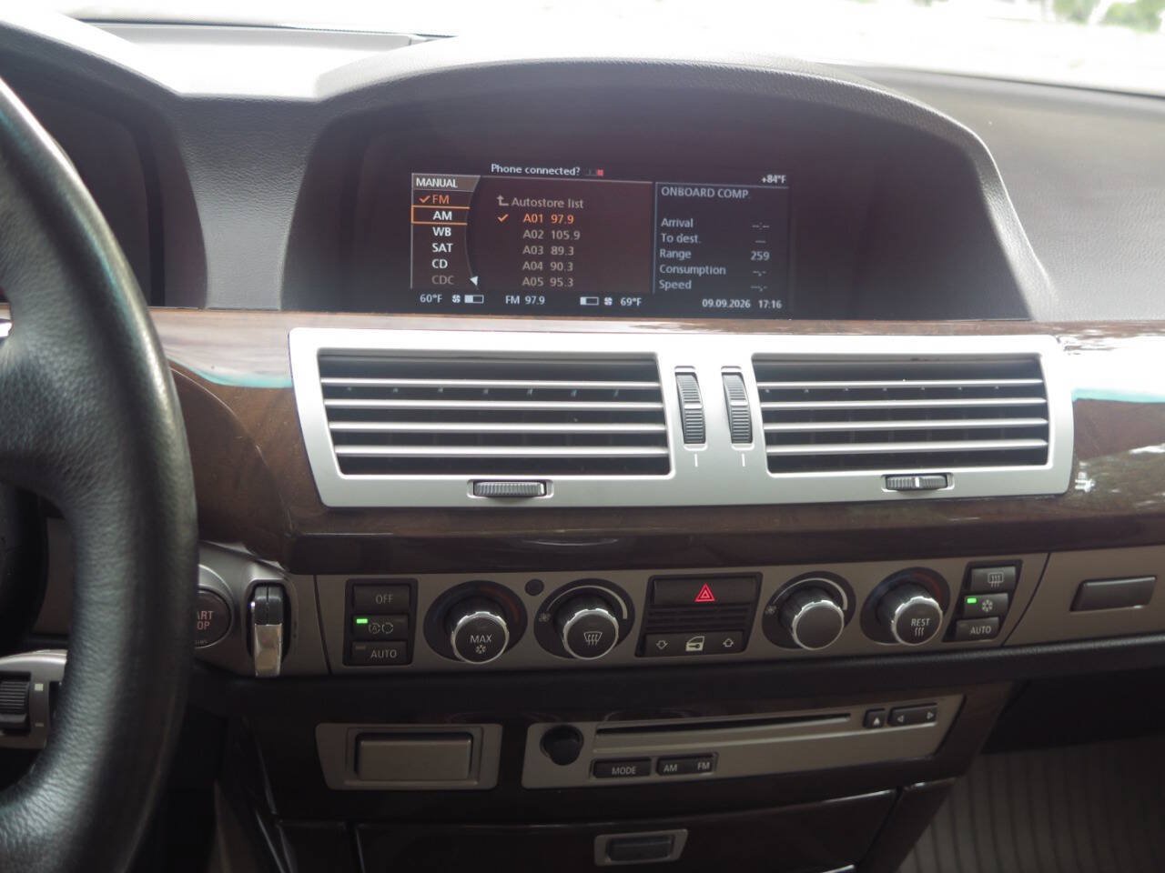 Used 2007 BMW 750Li RWD image 10