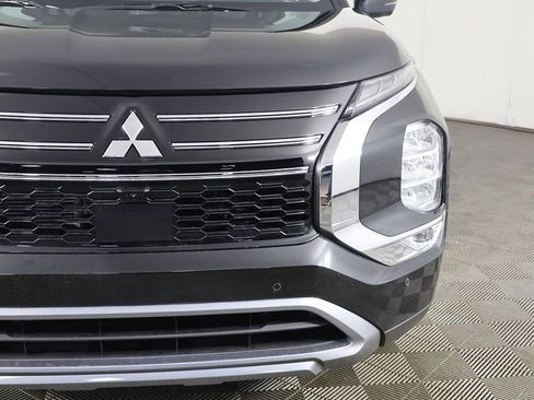 New 2026 Mitsubishi Outlander SE FWD image 14