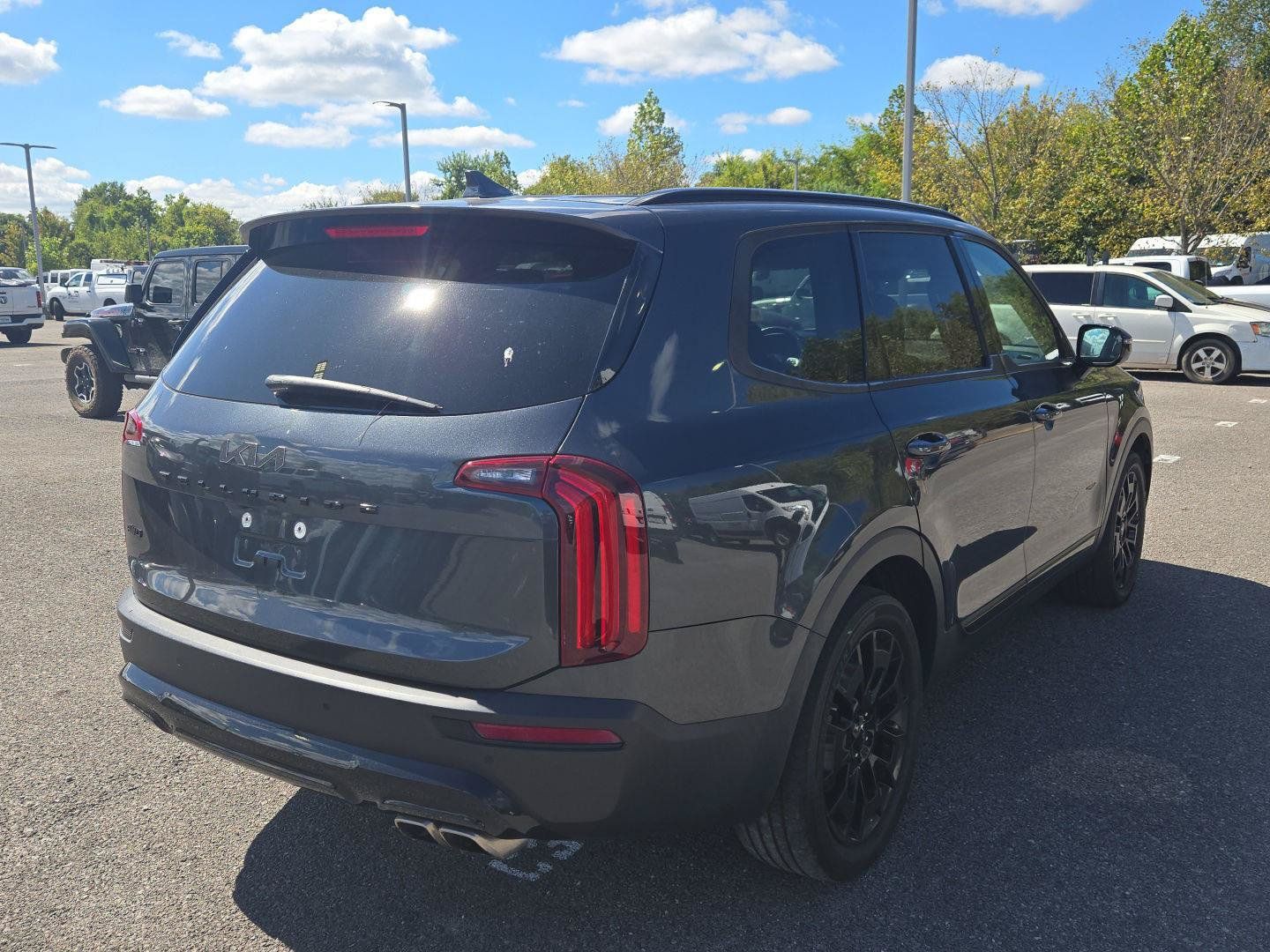 Used 2022 Kia Telluride SX w/ SX Prestige Package AWD/4WD image 7