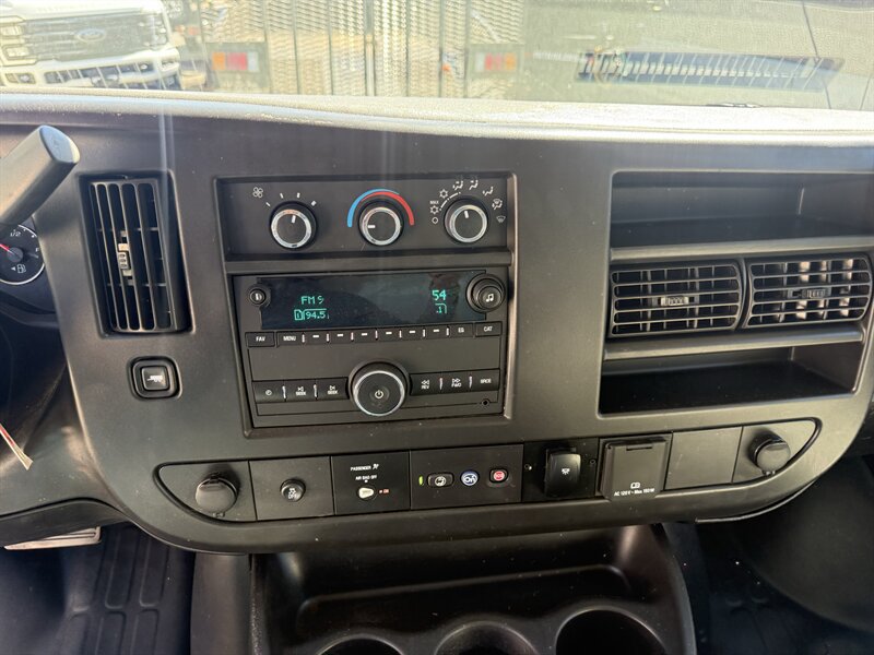 Used 2023 Chevrolet Express 3500 w/ Power Convenience Package RWD image 21