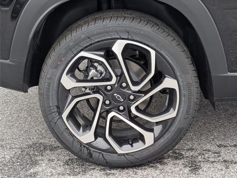 New 2026 Chevrolet Trax RS w/ Driver Confidence Package image 6