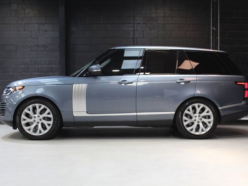 Used 2021 Land Rover Range Rover Westminster Edition image 3