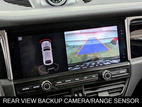 Used 2020 Porsche Macan image 36