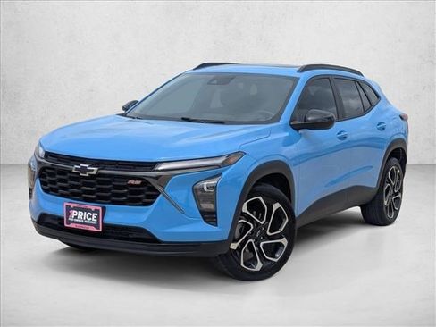 Used 2024 Chevrolet Trax RS w/ Sunroof Package FWD image 1
