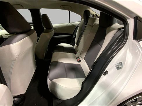 Used 2024 Toyota Corolla LE FWD image 21