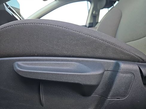 Certified 2025 Kia K4 FWD image 30