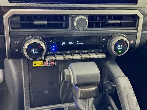 Used 2025 Toyota 4Runner Limited image 16