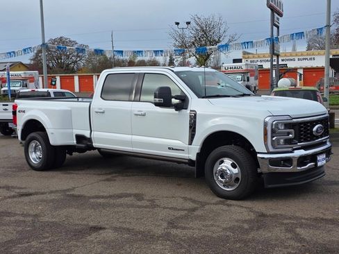 New 2025 Ford F350 Lariat w/ Lariat Ultimate Package image 2