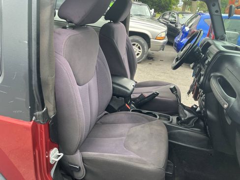 Used 2013 Jeep Wrangler Sport w/ Connectivity Group AWD/4WD image 30