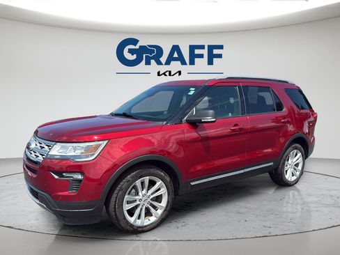 Used 2019 Ford Explorer XLT w/ Equipment Group 202A AWD/4WD image 2