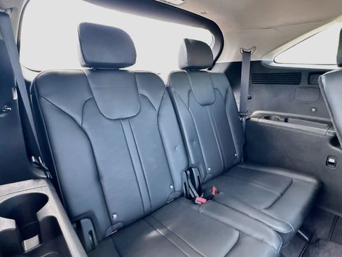 Certified 2024 Kia Sorento SX AWD/4WD image 31