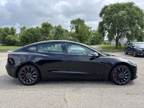Used 2023 Tesla Model 3 Performance AWD/4WD image 2