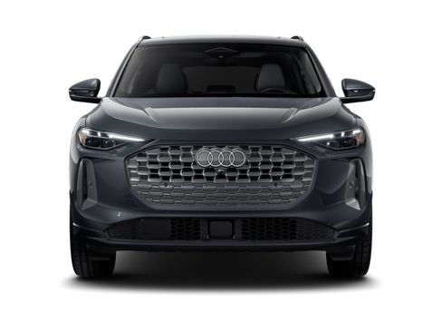 Certified 2025 Audi Q5 Prestige AWD/4WD image 4