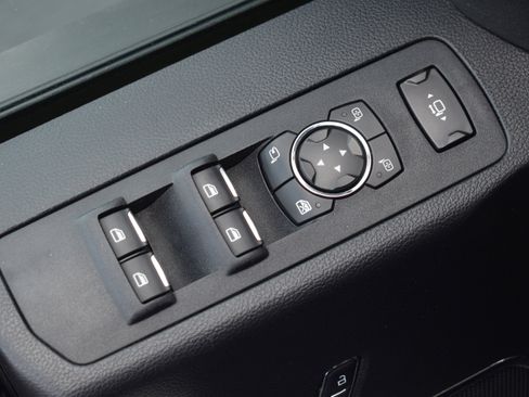 Used 2018 Ford F250 Lariat image 19