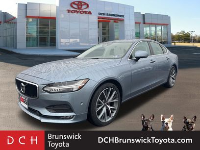 Used 2017 Volvo S90 T6 Momentum w/ Vision Package