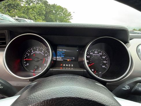 Used 2020 Ford Mustang Premium RWD image 27