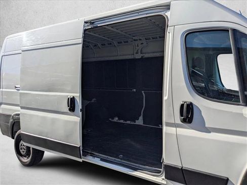 Used 2023 RAM ProMaster 2500 image 17