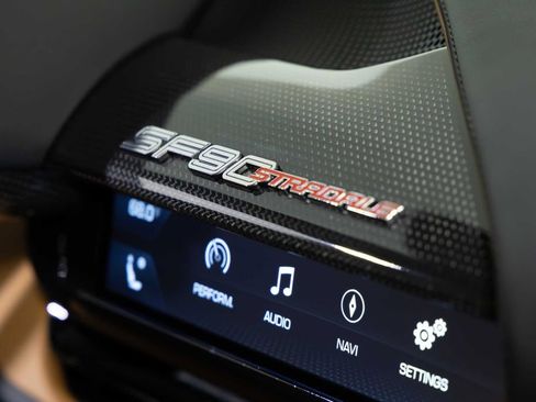 Used 2022 Ferrari SF90 Stradale image 33