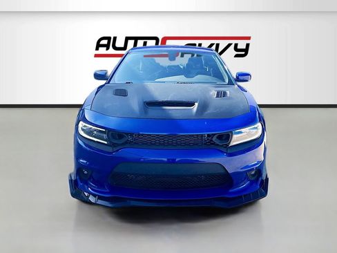 Used 2019 Dodge Charger SXT w/ Cold Weather Package image 2