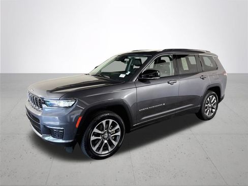 Used 2022 Jeep Grand Cherokee L Limited w/ Luxury Tech Group II AWD/4WD image 2