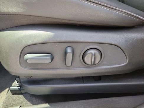 Used 2023 Buick Encore GX Select w/ Sport Touring Package FWD image 13