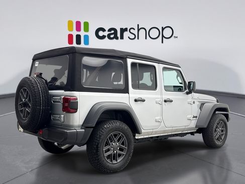 Used 2024 Jeep Wrangler Unlimited Sport AWD/4WD image 5
