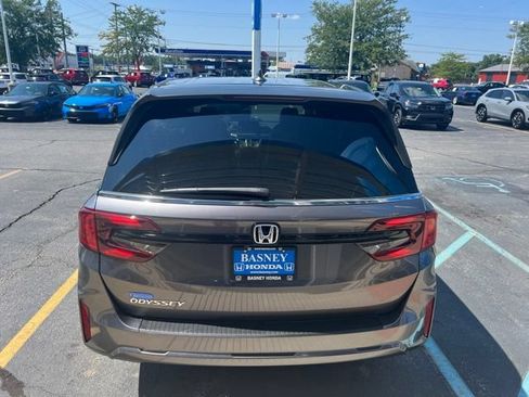 New 2026 Honda Odyssey EX-L image 4
