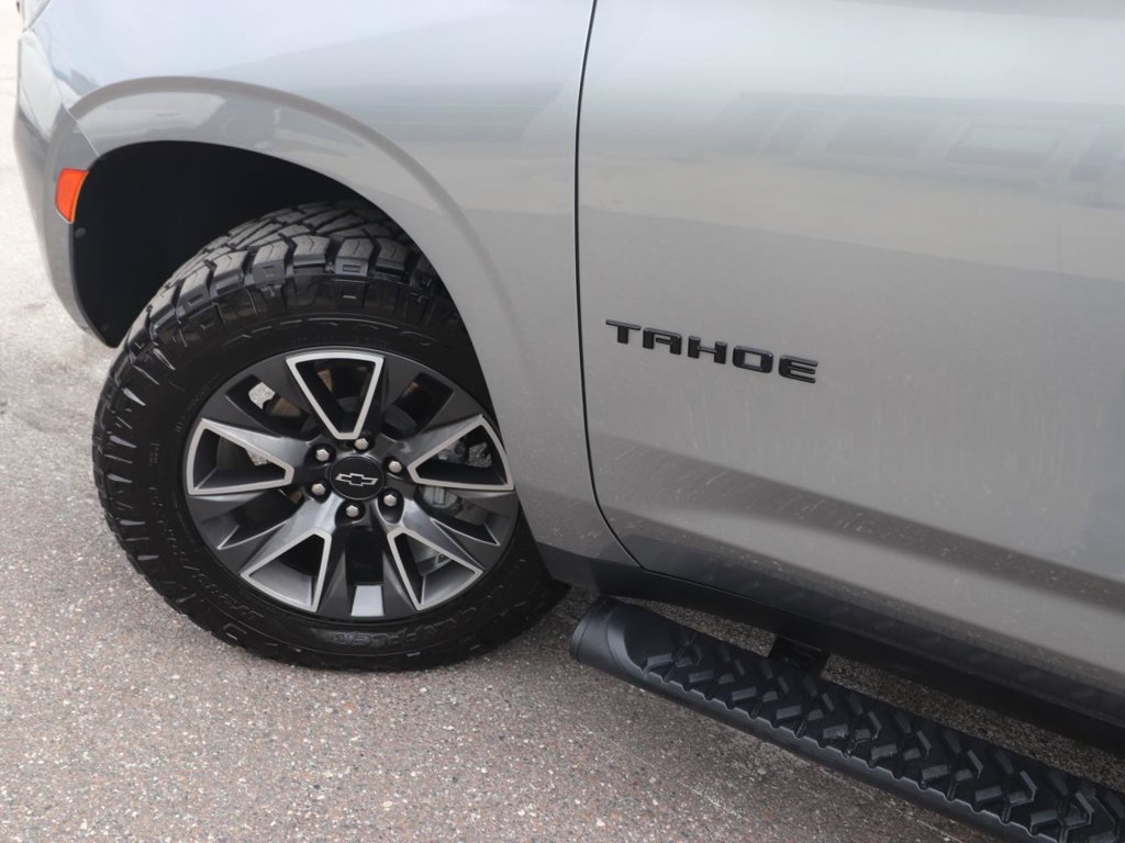 Used 2023 Chevrolet Tahoe Z71 w/ Luxury Package AWD/4WD image 3