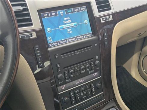 Used 2009 Cadillac Escalade AWD image 13