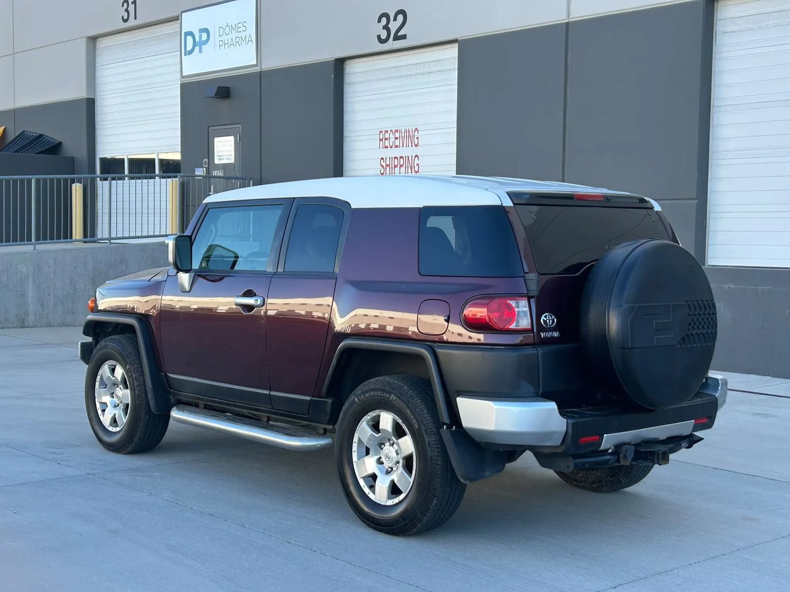 Used 2007 Toyota FJ Cruiser 4WD w/ Upgrade Pkg 2 image 3