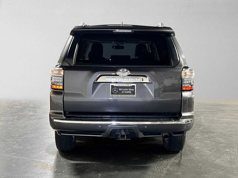 Used 2018 Toyota 4Runner Limited AWD/4WD image 4