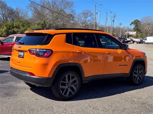 New 2026 Jeep Compass Latitude AWD/4WD image 15