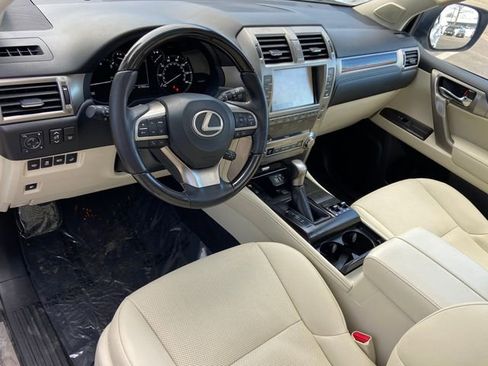 Used 2021 Lexus GX 460 Premium w/ Premium Package image 26