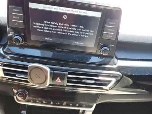 Used 2021 Kia Seltos EX image 7