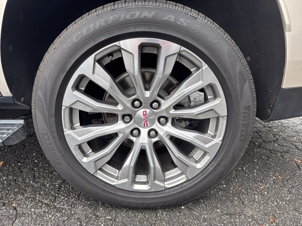 Used 2022 GMC Yukon Denali AWD/4WD image 24